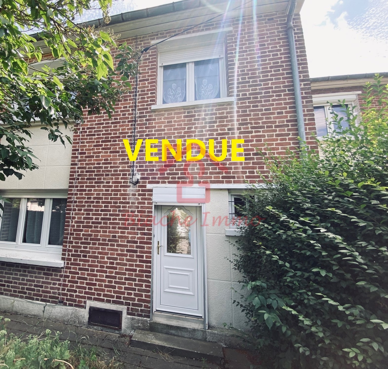 VENDUE – EXCLUSIVITE – BIACHE SAINT VAAST – Maison mitoyenne – 2 chambres – 1 bureau